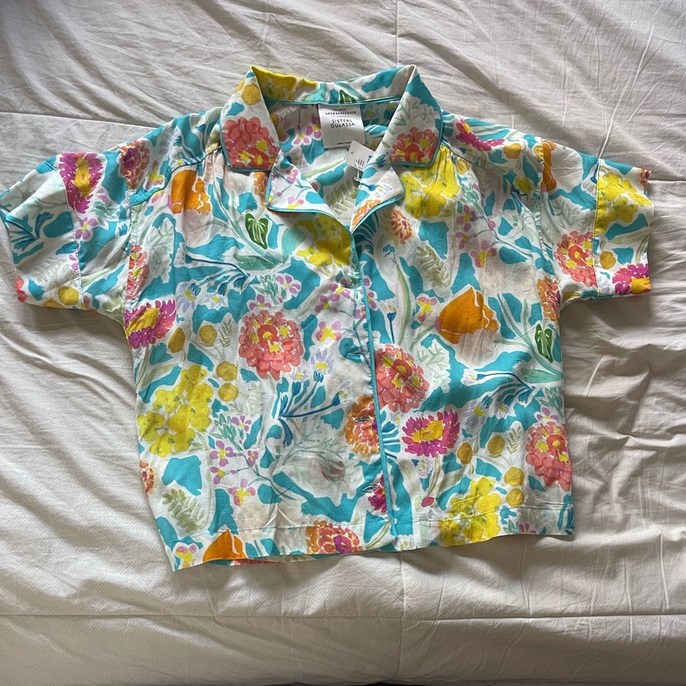 Anthropologie cropped button up shirt
